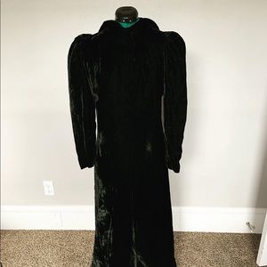 Vintage 1930s Black Velvet Opera Coat with Hood
